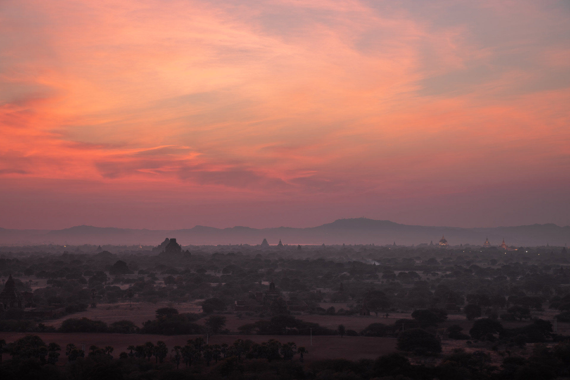 Bagan-Myanmar-pagodas-sunset