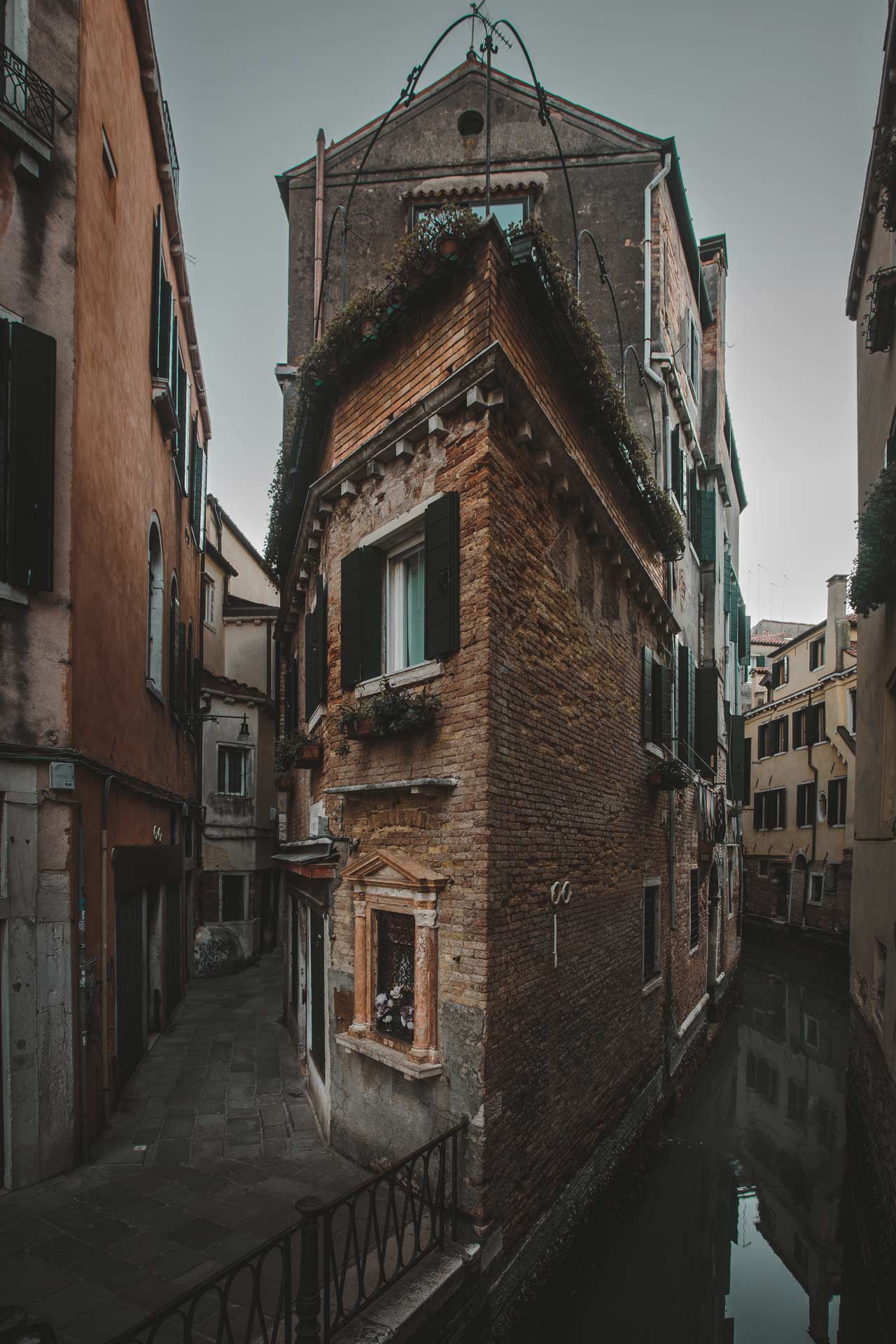 Venice-Italy-Castello-Tip