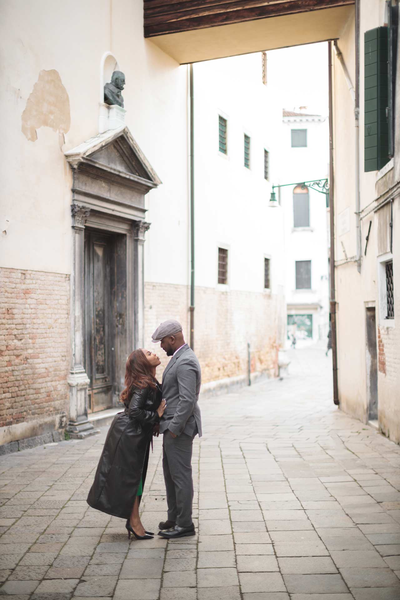 Lola-Emanu-Venice-Castello-kiss-me