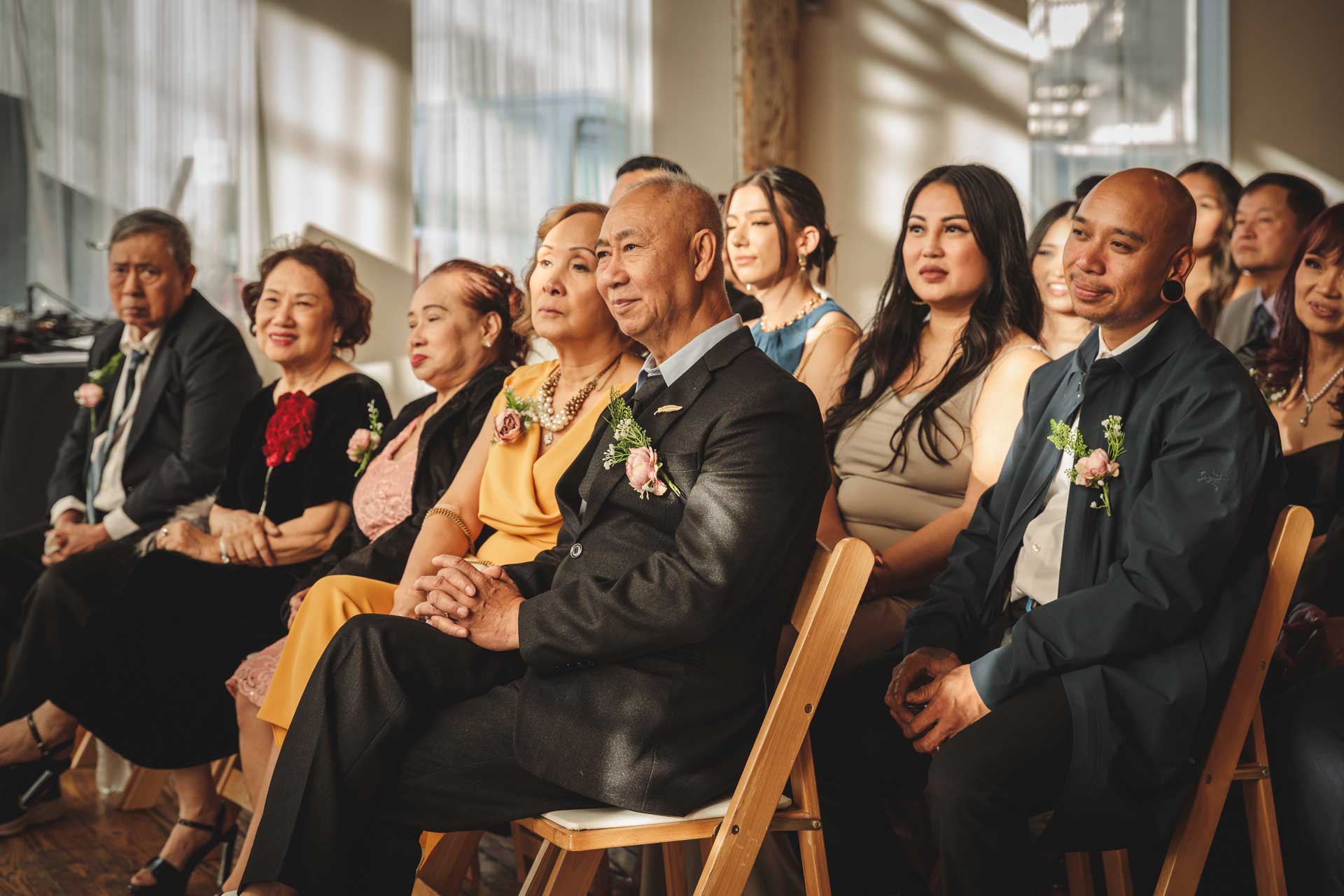 Vi-Tan-Wedding-Seattle-ceremony-family